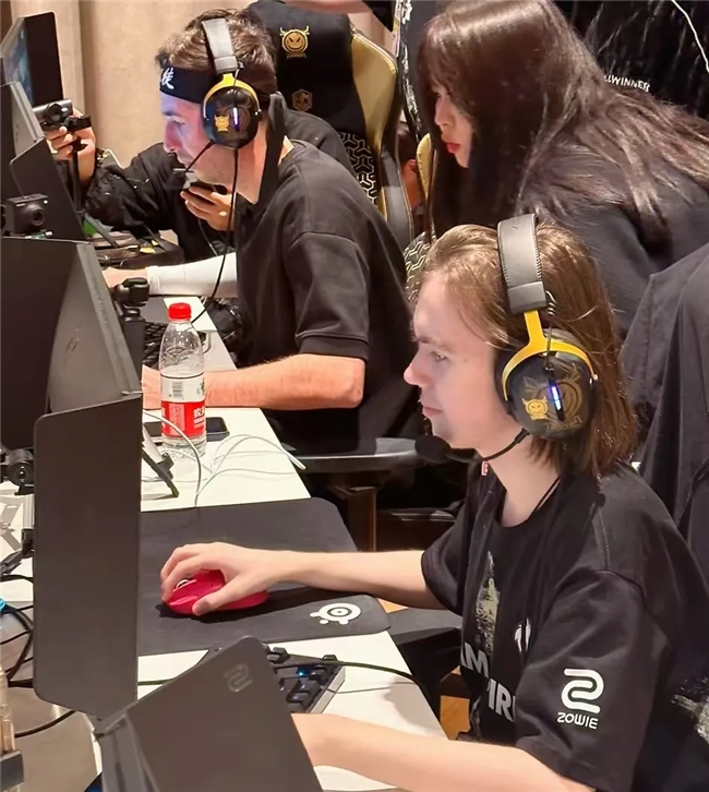 创造历史，DFM成为LJL赛区首支进军S赛正赛队伍