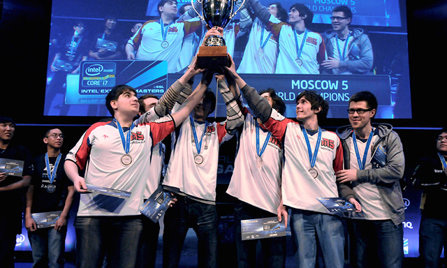 首日比赛结果 - BLAST Bounty 2025：封闭资格赛