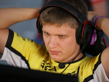 大气！RNG花100W包机出征2025MSI！